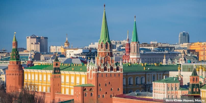 Посетители Красной площади смогут бесплатно привиться от COVID-19