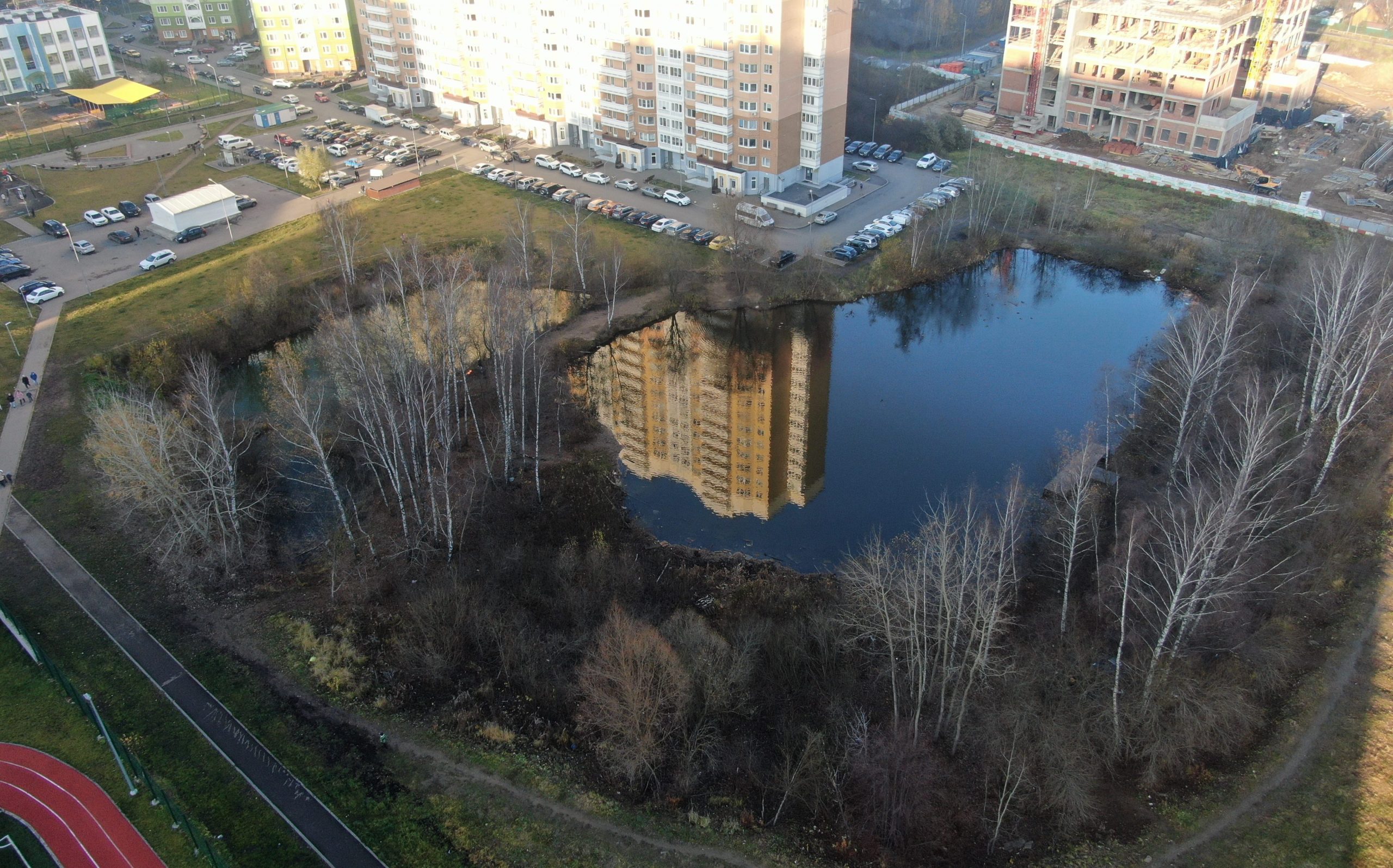 На Синявинской улице появится благоустроенный сквер | 03.12.2021 | Москва -  БезФормата